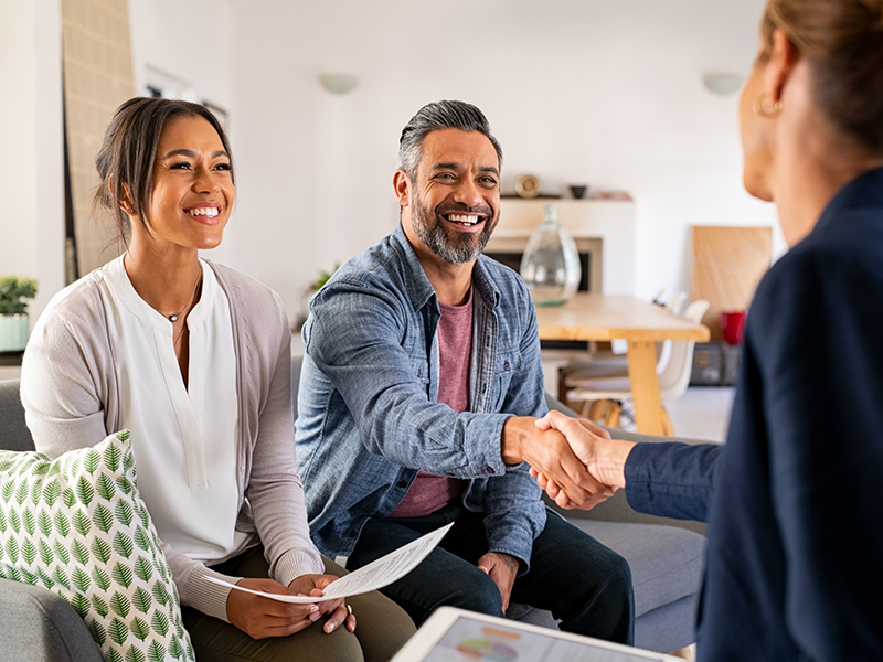 real estate agent agreement with her clients