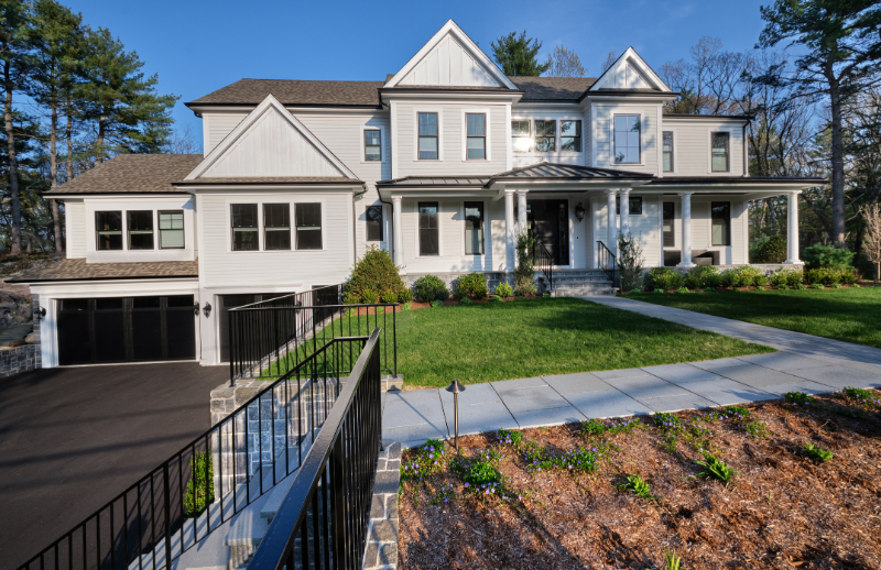 Transitional style suburban home