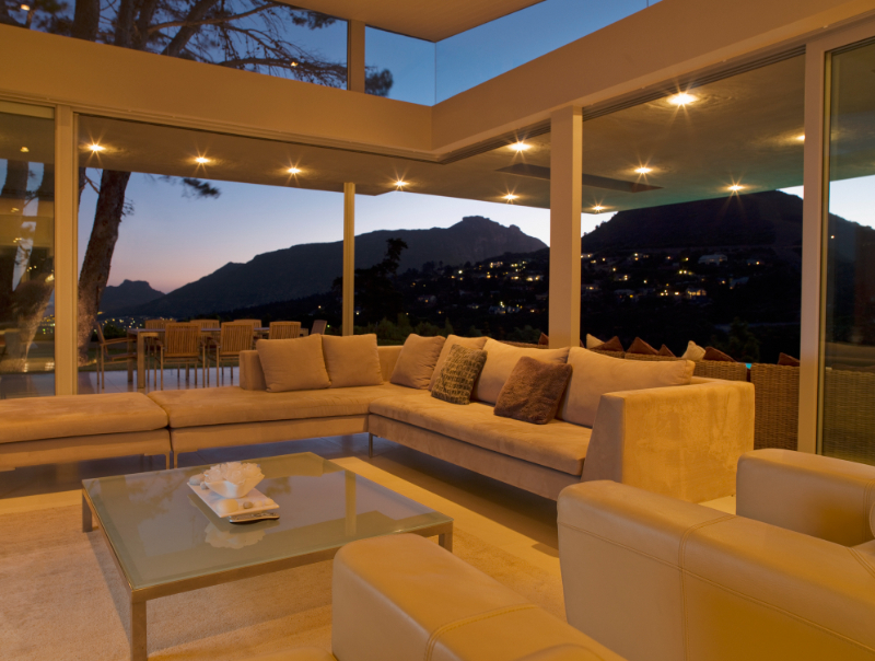 5 Tips on Balancing Comfort and Elegance in a Luxury Home
